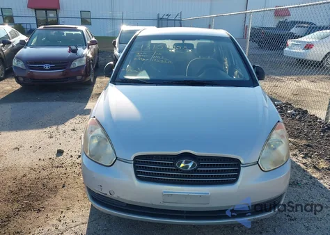 2009 Hyundai Accent Gls z USA, uszkodzony, nr VIN KMHCM46C09U299016